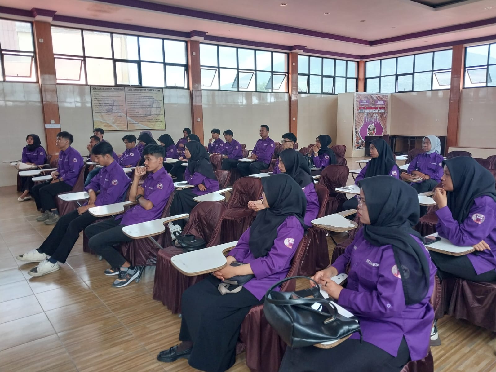 Mahasiswa AMIK–AKTAN